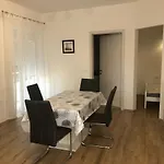 Apartment Apartmaji Meduza