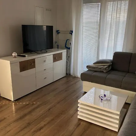 Apartmaji Meduza Apartment *